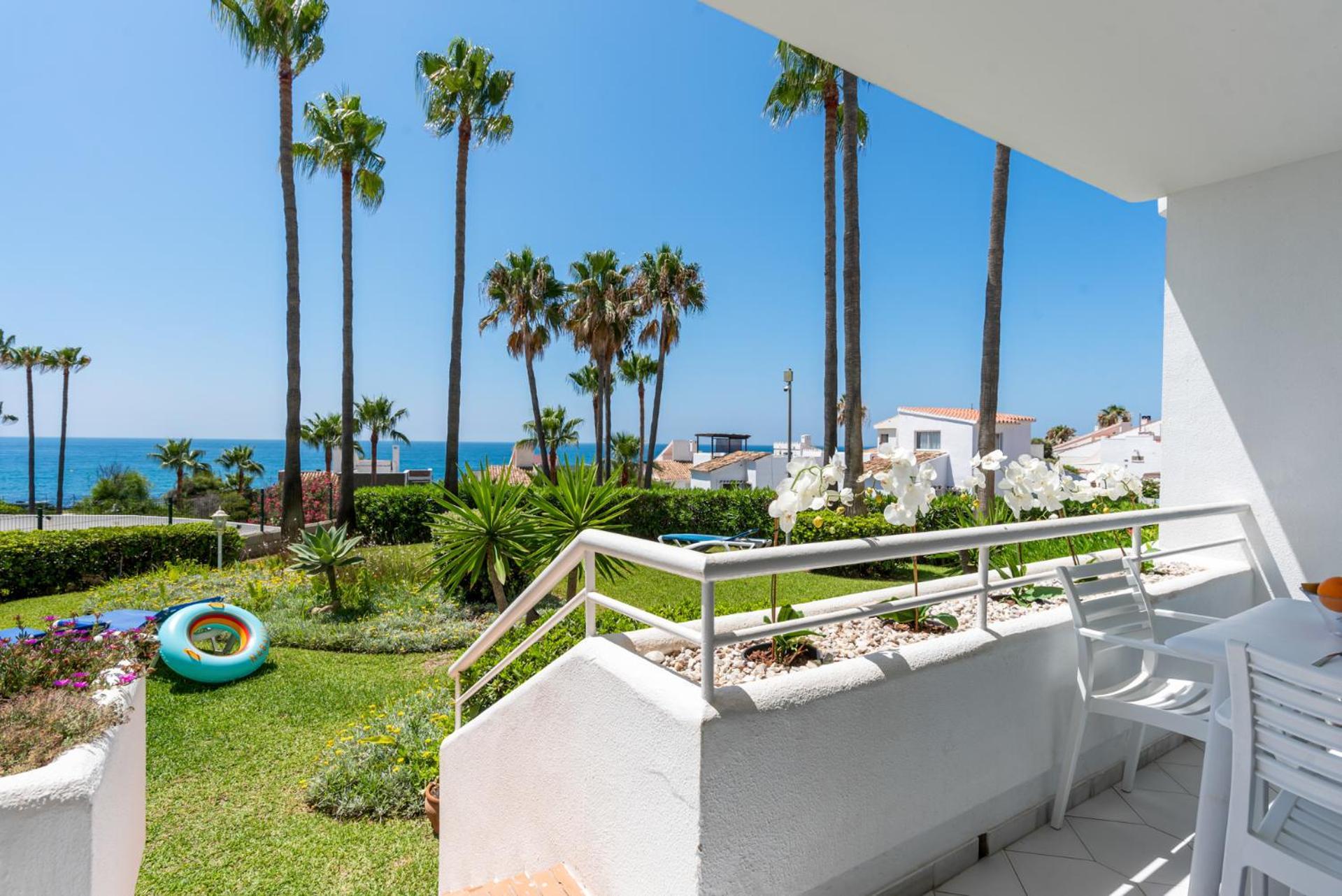 Miraflores Apartments By The Beach Costa Del Sol Sitio de Calahonda Exterior foto